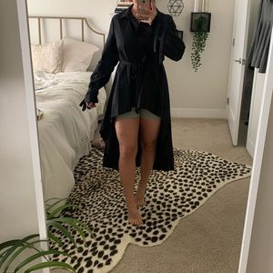 Hi-low Long Sleeve Blouse